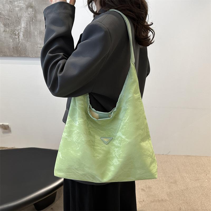 Women's Bag 2025 New Korean Version of Simple Texture Fashion Trend Casual Personality Summer Beautiful Shoulder Tote Bag