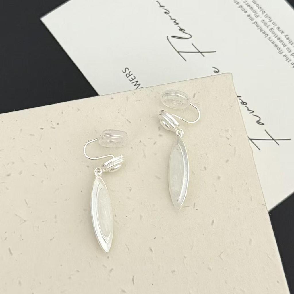 Celebrity Style Oval Shell Slice Dangle Earrings - Elegant and Versatile Fashion Jewelry