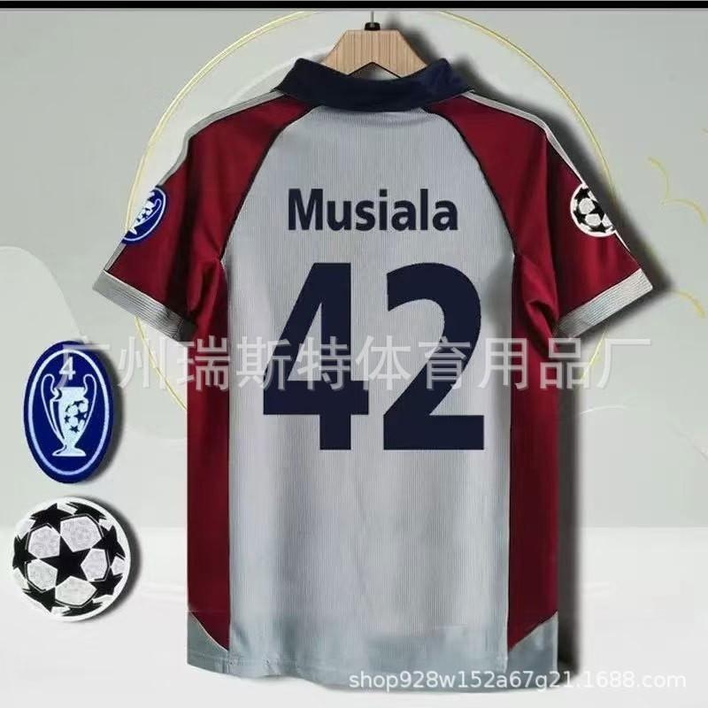 Retro Football Jerseys Collection Arsenal Newcastle PSG AC Milan Vintage Soccer Shirts Bamboo Fiber Breathable Sport Wear