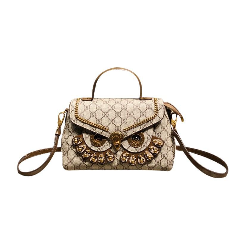 Neue Leder-Schultertasche mit hochwertigem Gefühl, zum Crossbody-Tragen für den Sommer, Kleine quadratische Tasche