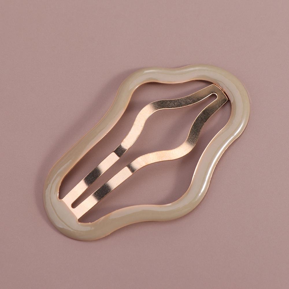 Cute Geometric Clouds Bb Clips Metal Hollow Cloud Hair Clip Korean Style Y2k Hollow Metal Hairpin Photograph