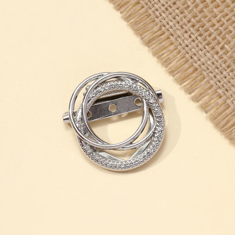 Double Ring-Shaped Scarf Buckle Universal Alloy Fixed Pin Buckles For Men And Women Autumn And Winter Clothes Knotted Buckle