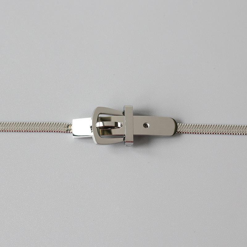 Personalized trendy cool belt buckle snake bone neck chain necklace neck chain can be worn in the shower