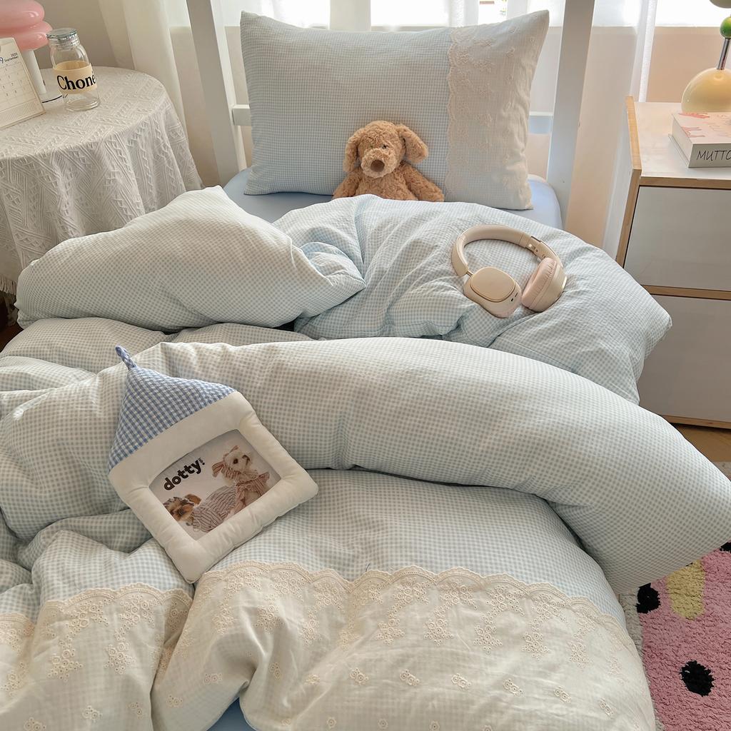 Lace Plaid Duvet Cover Set, Suitable for Bedrooms, Hotels, and  Dorms (1 Duvet Cover + 2 Pillowcases), (Inner Core Not Included)