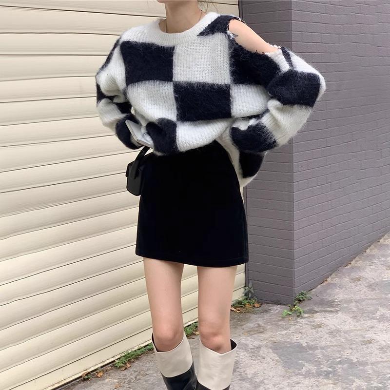 Women's Black Wool High-Waisted A-Line Midi Skirt - Versatile Solid Color Slimming Pencil Skirt