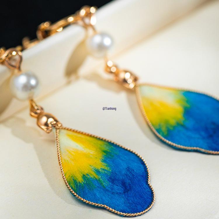 Handmade Silk Velvet 'A Thousand Li of Rivers and Mountains' Earrings - Retro Chinese Style Qipao Accessories with Ear Hooks/Clips for Women