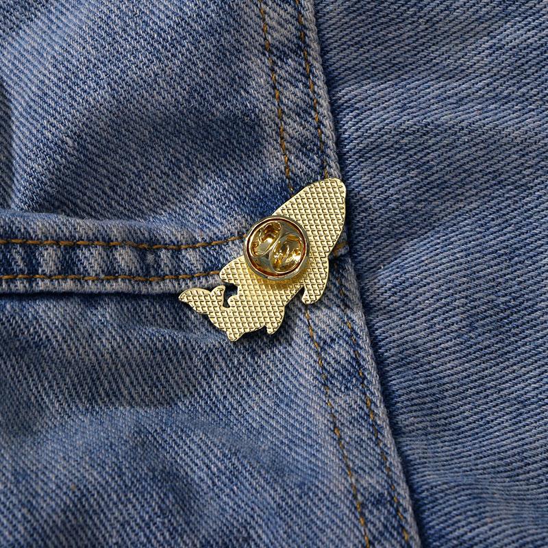 New Whale Shark Enamel Brooches Cute Marine Animal Collar Pins With Free Shipping