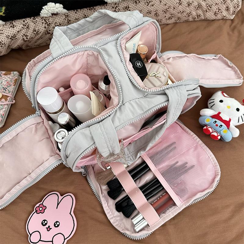 Women's 2025 Large Capacity Travel Cosmetic Organizer Bag