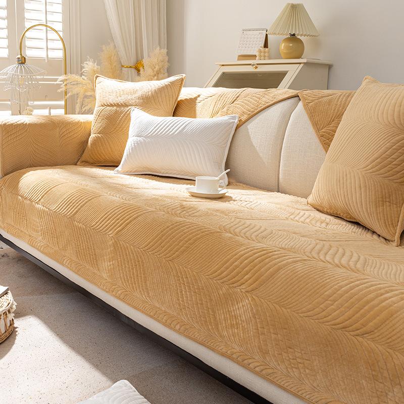 Light Luxury Plush Sofa Mat Winter Thickened Anti Slip and Dust Cover Cloth Solid Color Full Coverage Sofa Cover with Anti Cat Paw Towel