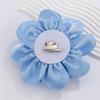 Stilvolle und praktische Stoffblumenbrosche Auffälliger Anstecker mit großer Blume Zarte Stoffblumenbrosche Nadel Accessoire