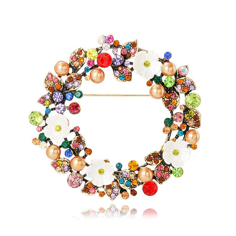 

Wreath full diamond brooch colored diamond brooch electroplated antique gold pin autumn and winter clothing accessories temperament brooch