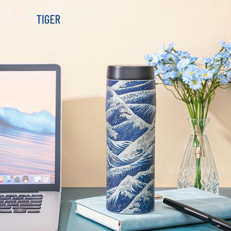 Tiger Double-Layer Vacuum Insulated Water Bottle