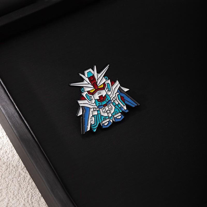 Creative Mobile Suit Gundam Robot Brooch - Anime Mecha Warrior Badge Accessory