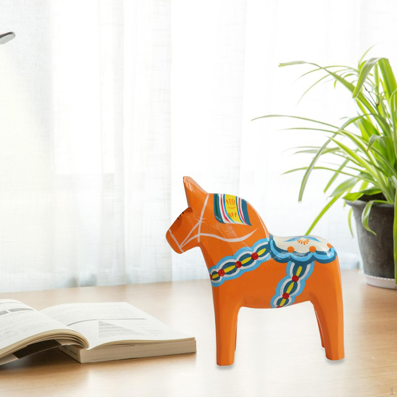 

Dala Horse Collectible Figurine for Home and Office Display красный