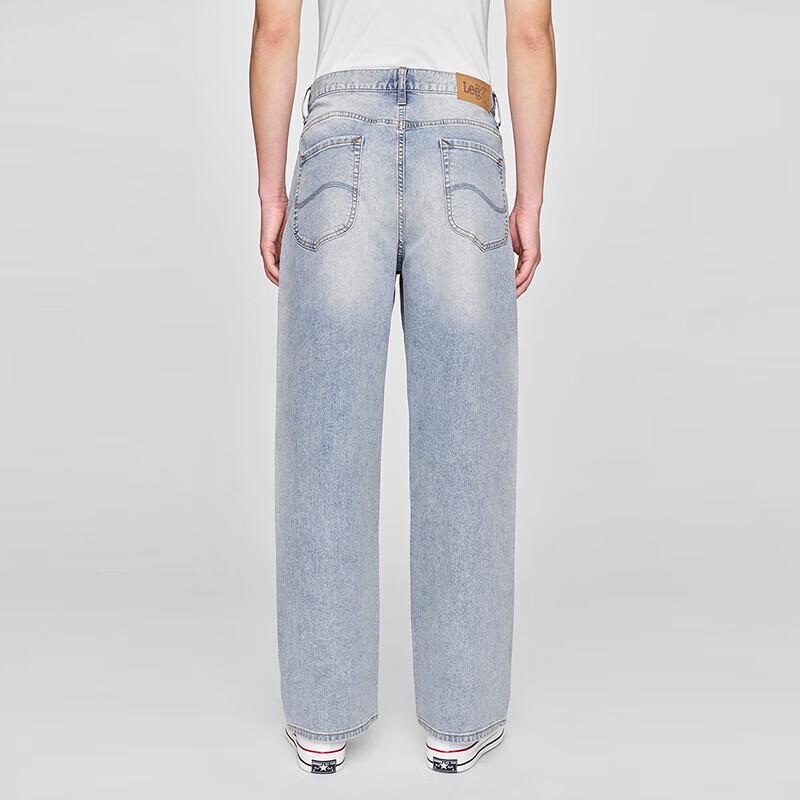 Lee Men's Lightweight Straight-Leg Denim Jeans