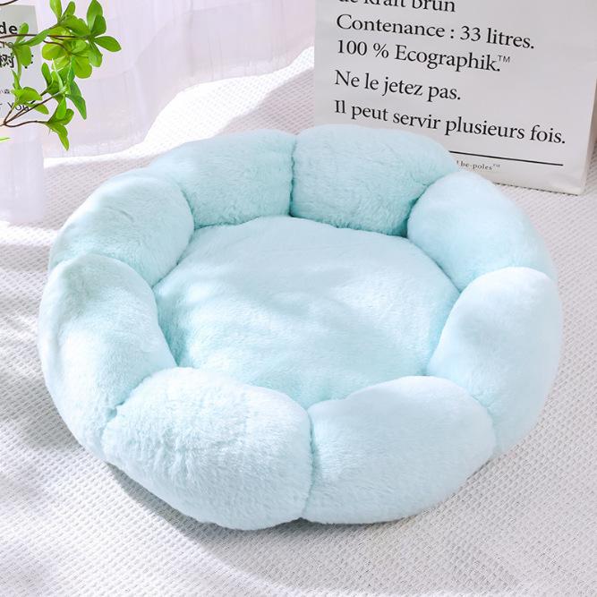 Plush Cat & Dog Bed: Cozy Autumn/Winter Nest, Soft Round Mat