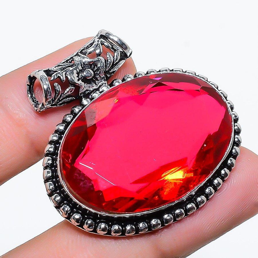 

Мозамбикский гранат, драгоценный камень, этнический подарок ручной работы, ювелирный кулон 1,38 дюйма VR-1598