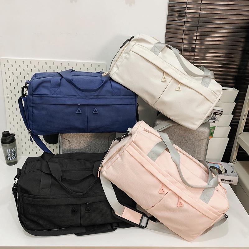 Unisex Crossbody Sports Bag with Dry/Wet Compartments, Large-Capacity Travel Duffel for Short Trips