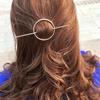 1pc Elegant Golden-Tone Round Hair Clip - Minimalist Hollow Geometric Design, Fashionable Hair Accessory for Women