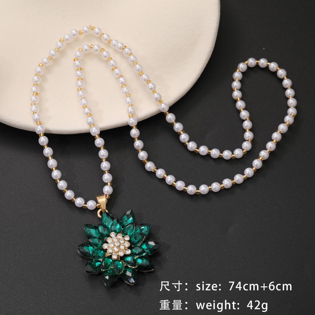 Crystal Flower Double Pendant Sweater Chain Black Bead Chain Long Light Luxury Fashion Long Necklace Women's Versatile Clothes Accessories