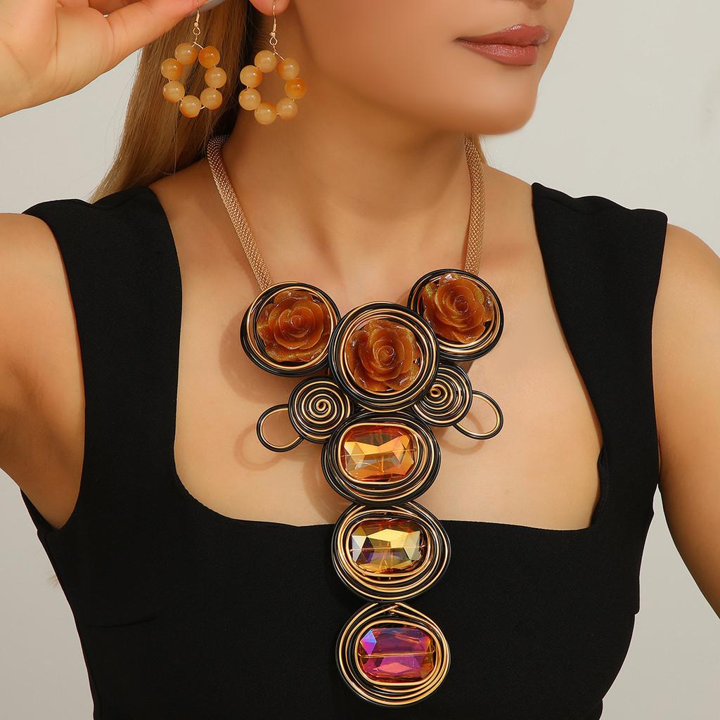 European Style Jewelry Set With Crystals And Resin Flower Accents For Women And Men
