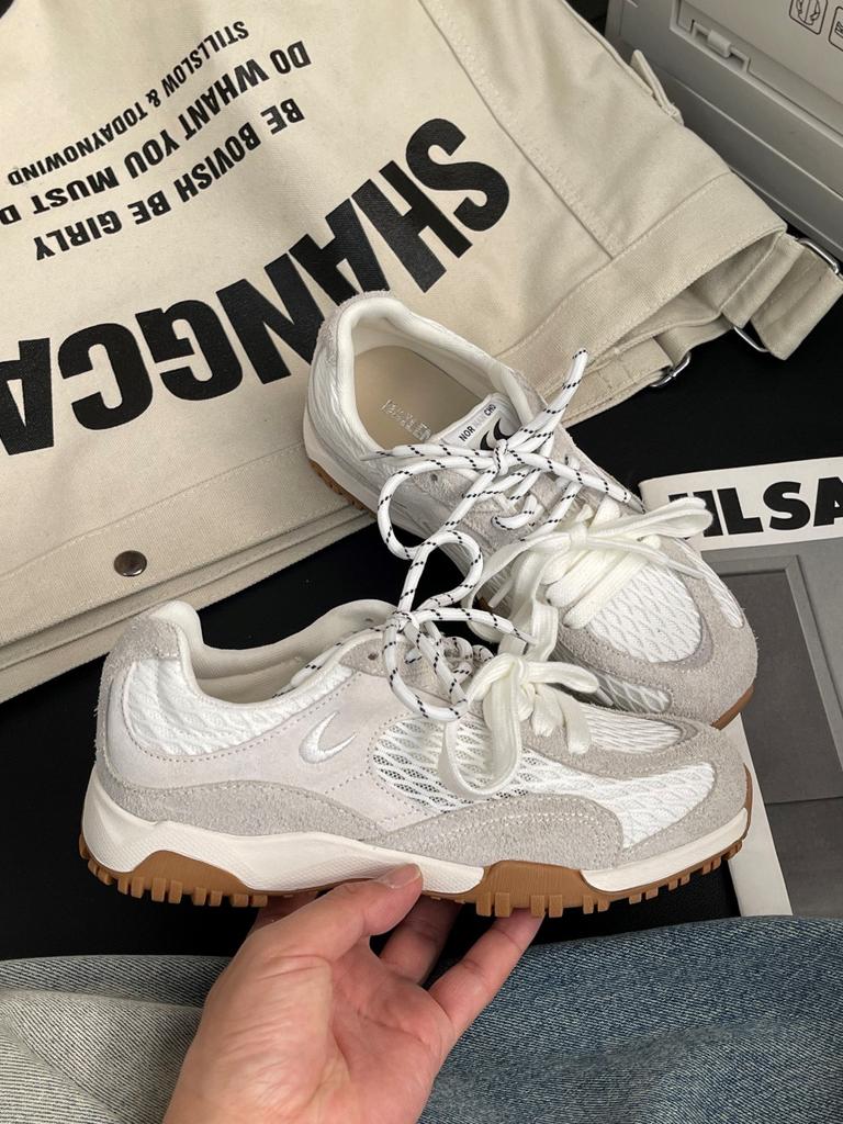 2025 summer new Korean German training shoes mesh retro breathable thin versatile casual sports flat-soled Forrest Gump shoes