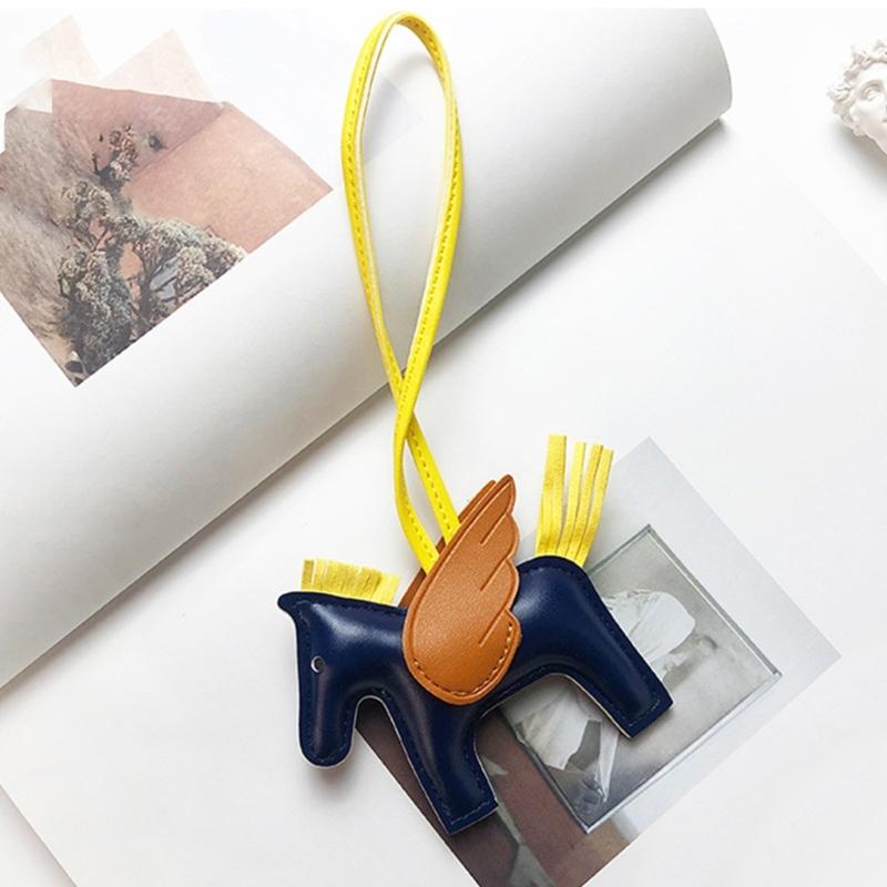 Cute Angel Wing Horse Keychain Pendant for Women Girls Fashionable Mini Horse Shape Bag Charm Oranemnt for Handbags