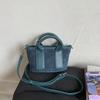 High-end niche bag women's autumn and winter new matte retro messenger bag casual portable bucket bag