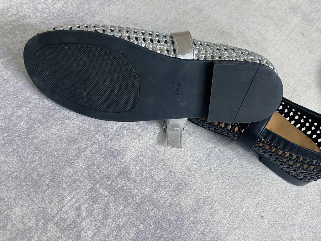 2025 European Genuine Leather Breathable Mary Jane Shoes with Openwork Design