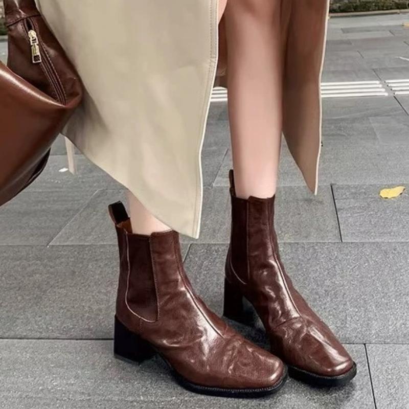 2026 NEW Women's New Autumn/Winter Square Headed Genuine Leather Sheepskin Elastic High Heels Large Calf Short Boots