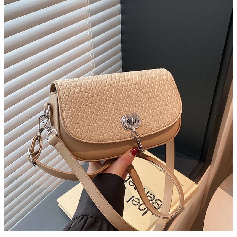 Fashion Exquisite Bag Summer New Solid Color Casual Lock Large Capacity Horizontal Cross Shoulder Women's Bag