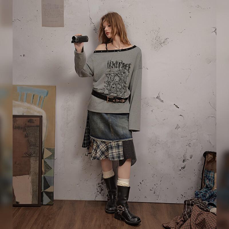 UNIFREE Comic Style Off-Shoulder Long Sleeve Sweatshirt