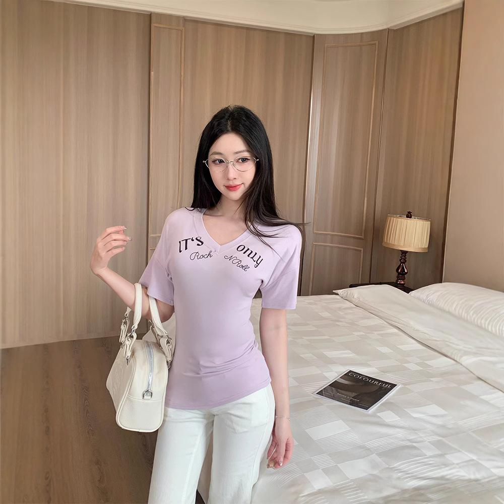 Summer New Letter Printing Slim V-neck T-shirt Women's Design Sense Short Sleeve Front Shoulder Students On the Clothes Trend