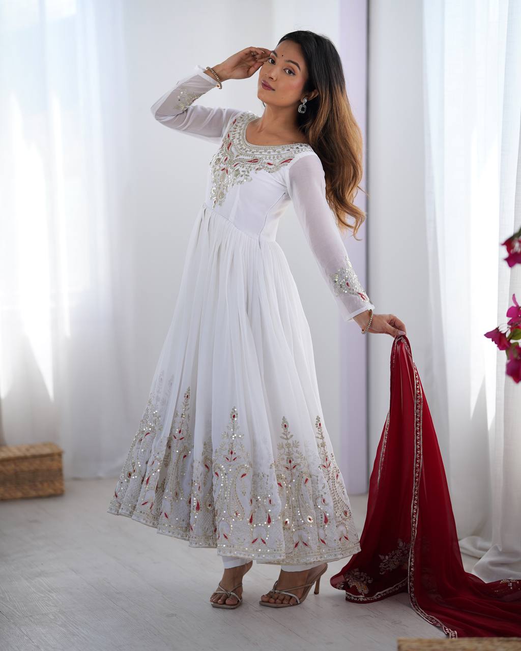 Indiešu dizainera Anarkali kleita Salwar uzvalks