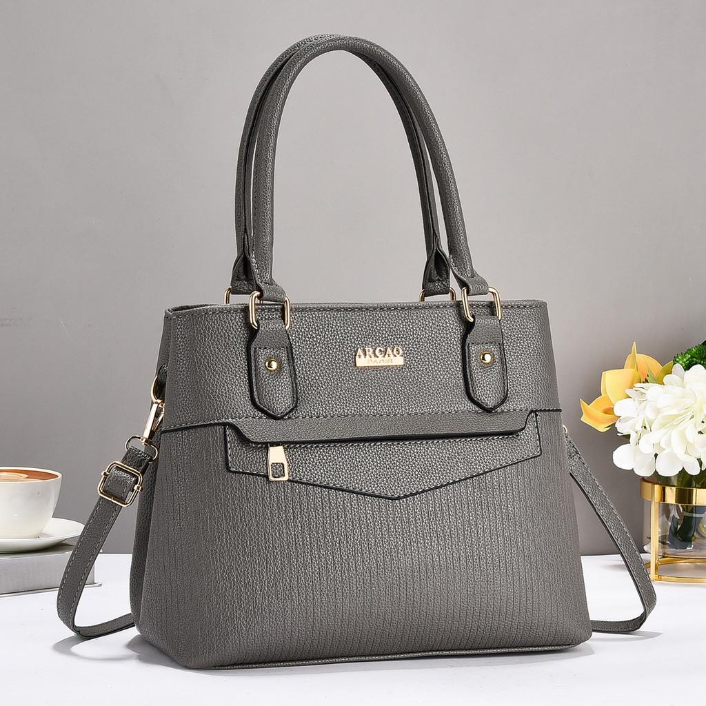 Elegant Black Pu Tote Bag For Women With Stylish Design And Interior Spacious
