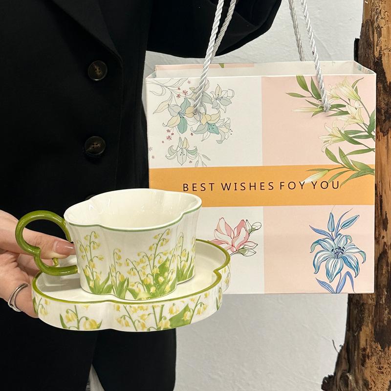 Tasse à café et soucoupe en céramique design rétro français Exquise haut de gamme luxe léger Tasse et soucoupe Coffret cadeau Souvenir cadeau