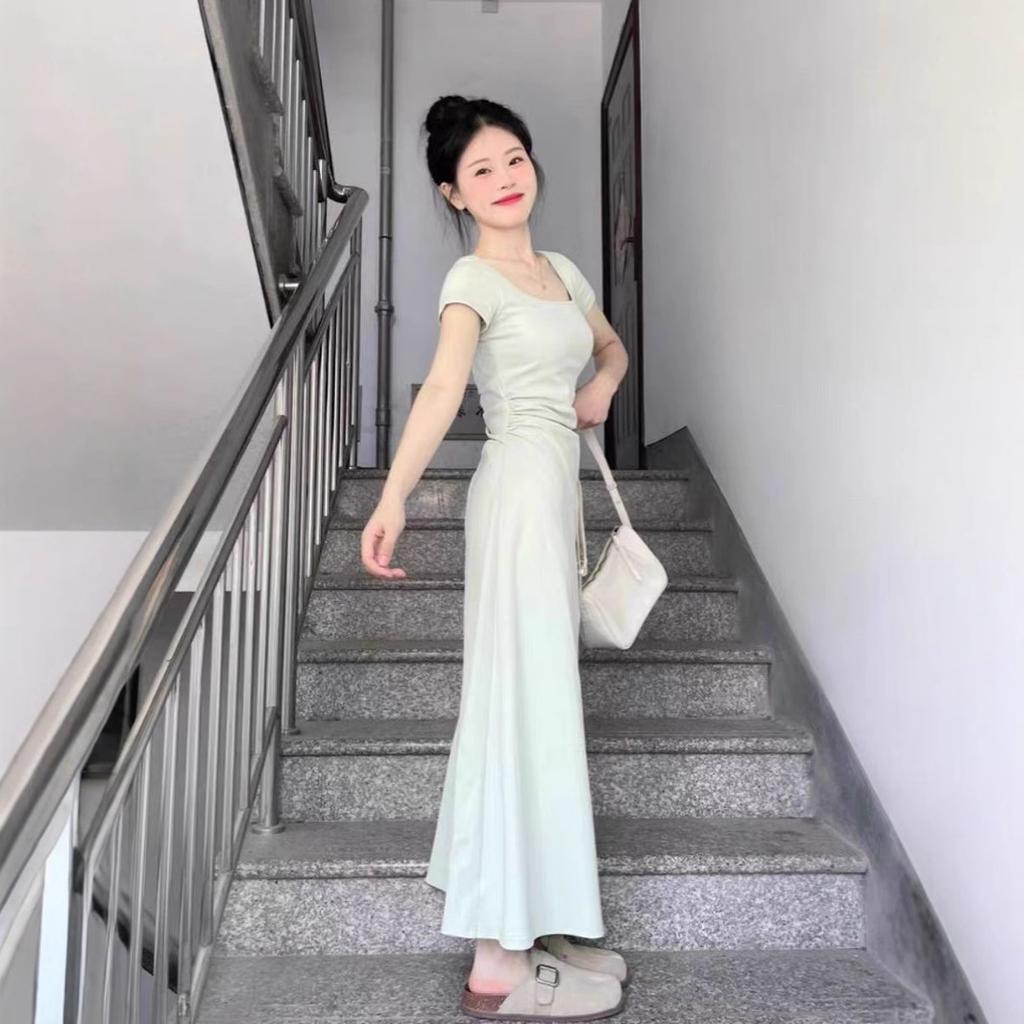 Mambo Green French Pure Desire Square Neck Dress for Women's Summer Slim-fitting Waist and Thin A-word Short-sleeved Long Skirt