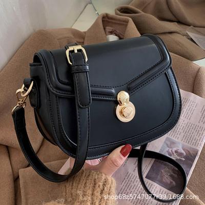 Fashionable Solid Color Small Bag Women's 2025 New Trendy Internet Celebrity Foreign Style Shoulder Bag Winter Retro Crossbody Bag Saddle Bag
