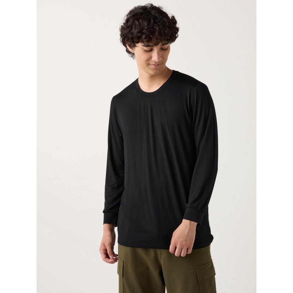 Uniqlo LighT Blue T  9 Hours 