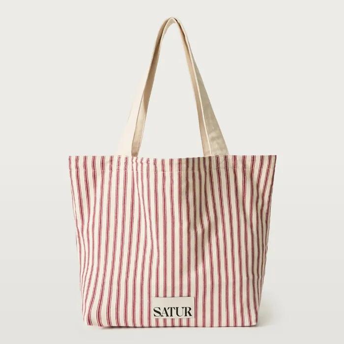 Classic Reversible Shoulder Bag Red
