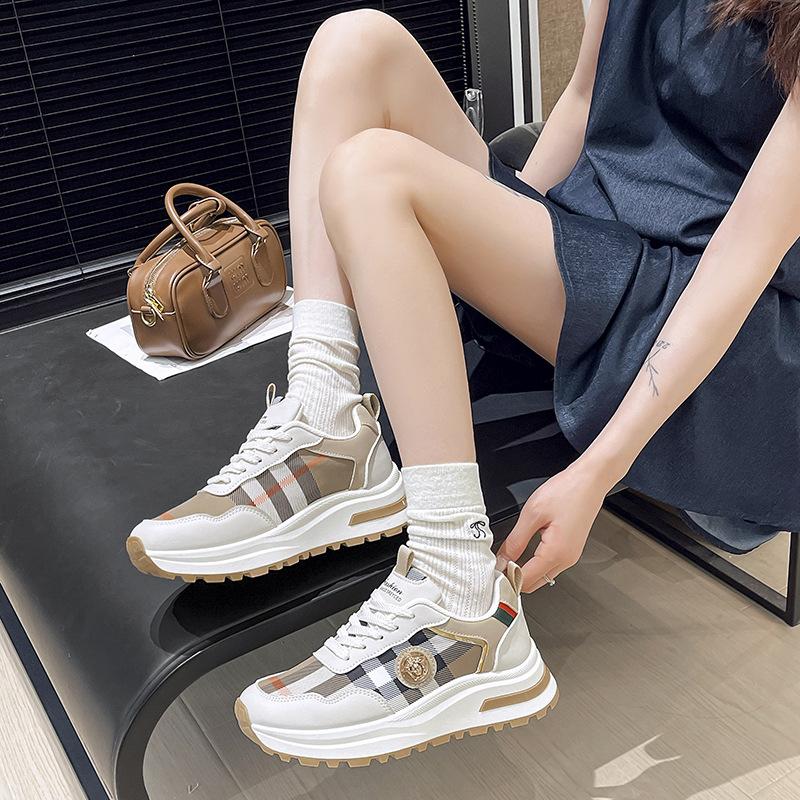 Dexun Shoes Women's 2025 Summer New Forrest Gump Shoes Show Feet Little Dad Shoes Platform Heightening Women's Shoes Sports and Leisure Shoes