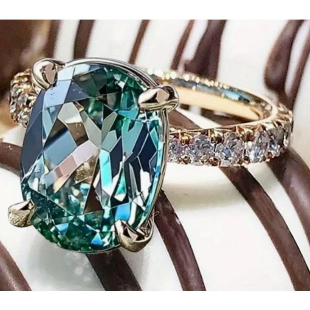 Luxury New Copper Inlaid Zircon Ring, European and American Environmentally Friendly Material Gold-plated Inlaid Green Crystal Gemstone Jewelry Women