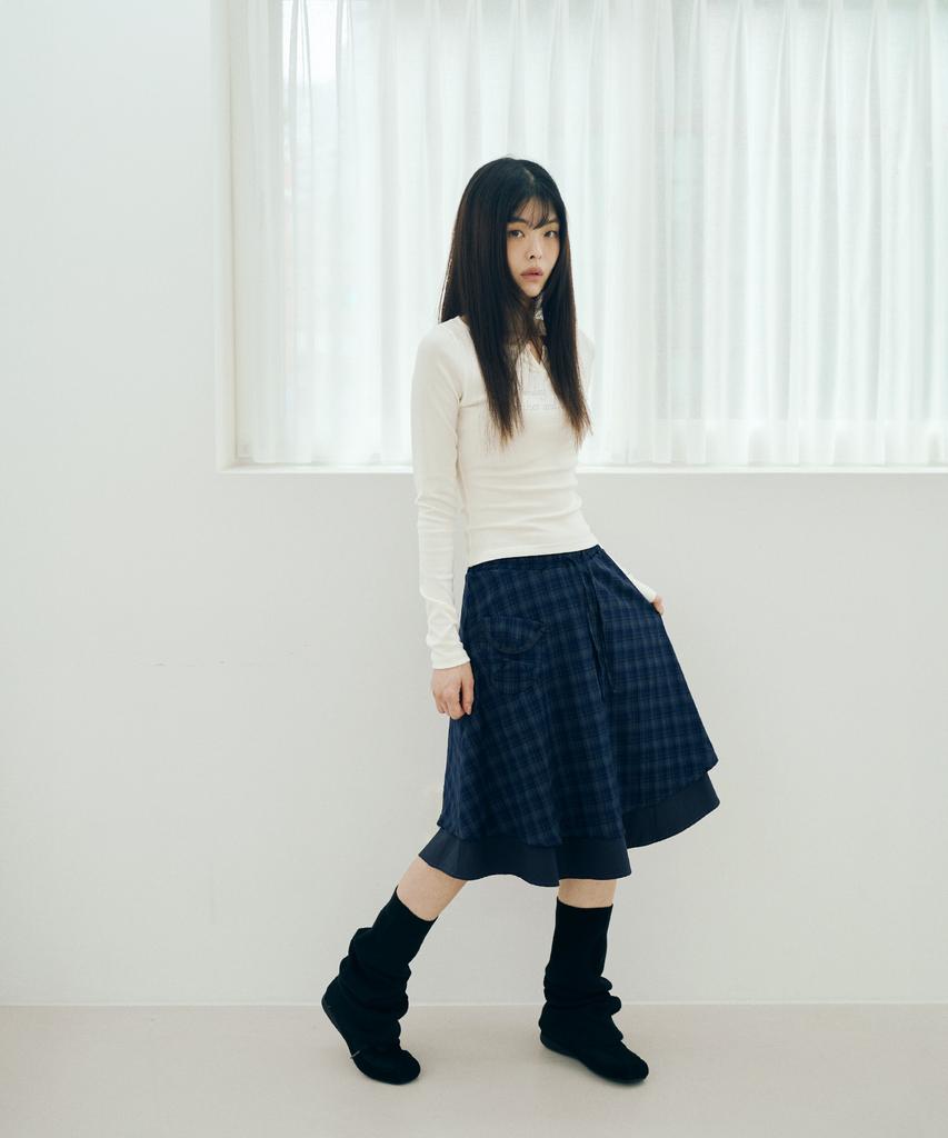 Mihebeu Check Pocket Midi Skirt Navy