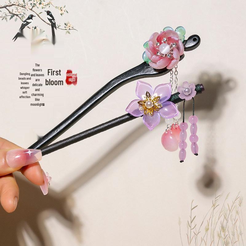 Elegant Wooden Chinese Tassel Hairpin for Hanfu | Women's Ancient Costume Hair Bun Accessory & Styling Ornament Gift.