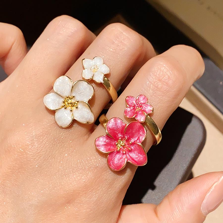 European & American Drip Oil Metal Flower Double-layer Ring: High-end Versatile Index Finger Jewelry