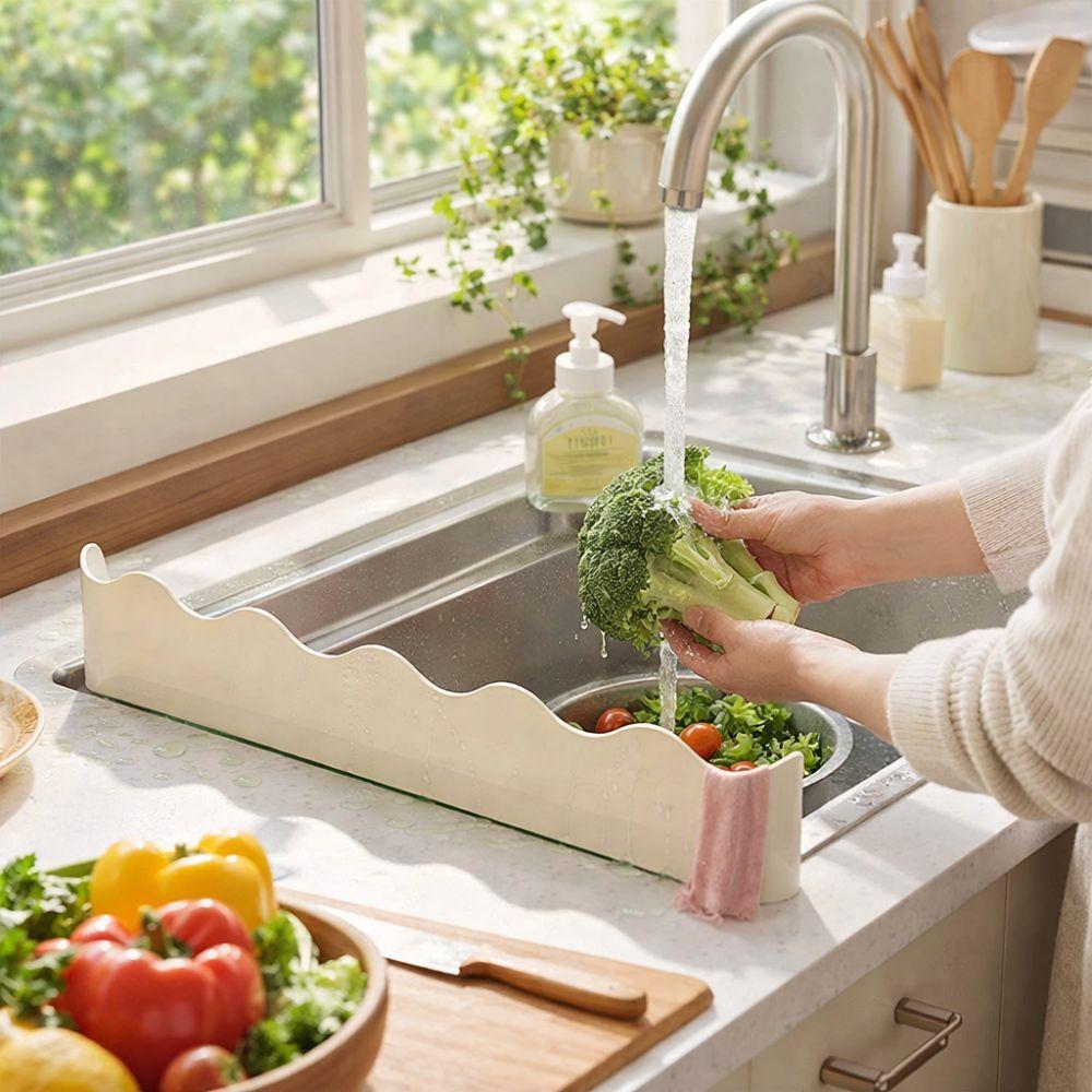 Oil-Proof Kitchen Sink Baffle Suction Cup Waterproof Baffle Water Blocking Board  Washing Dishes