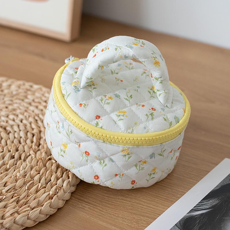

Floral Handheld Makeup & Skincare Bag for Women