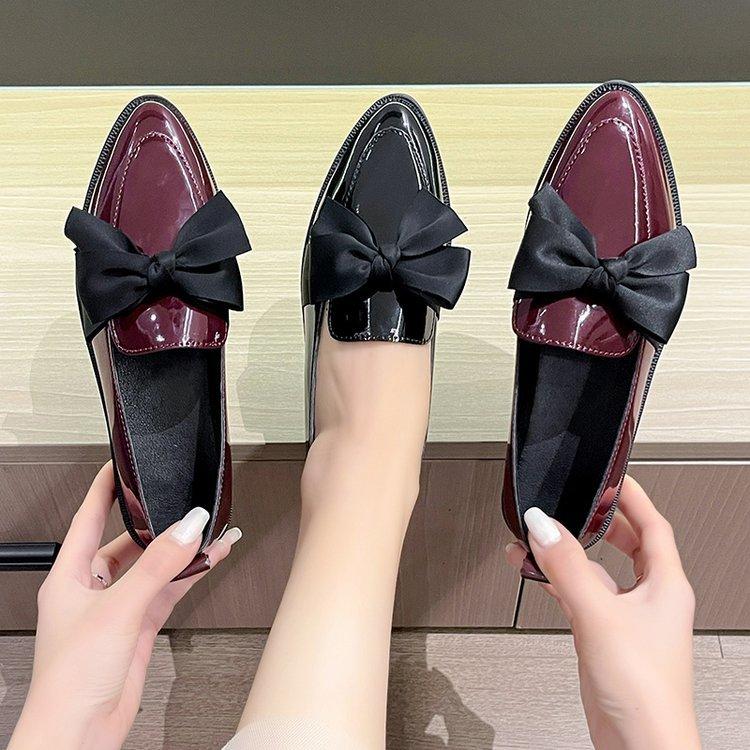 Large Size Mary Jane Shoes Spring and Autumn New Shallow Mouth Pointed Head with Skirt French Evening Single Shoes
