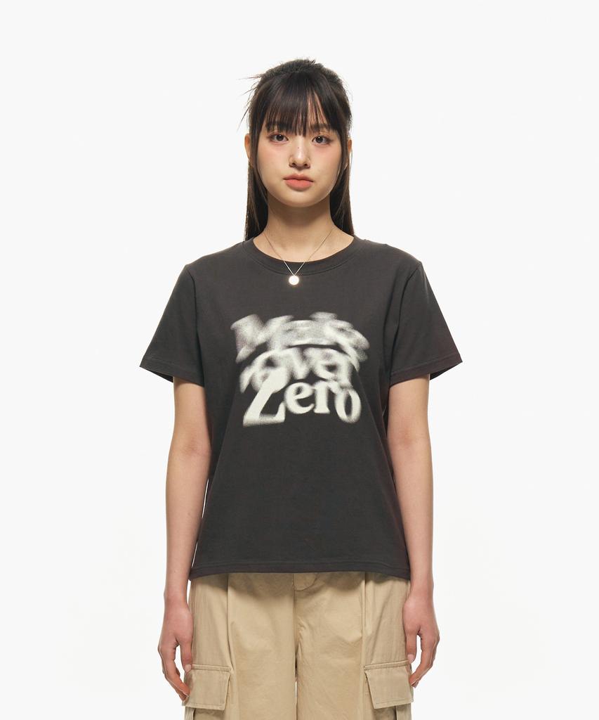 MOZMOZ Blur Square Regular Fit Short Sleeve T-Shirt Charcoal