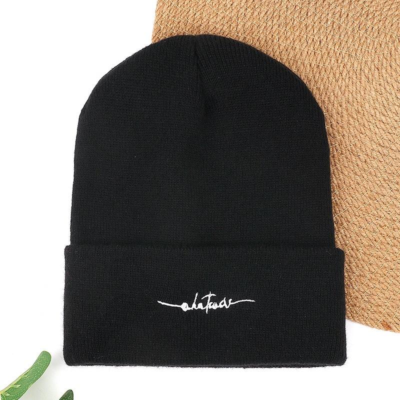 Autumn and winter knitted hats men's cold hats new warm and cold-proof solid color women's mountain pullover wool hats